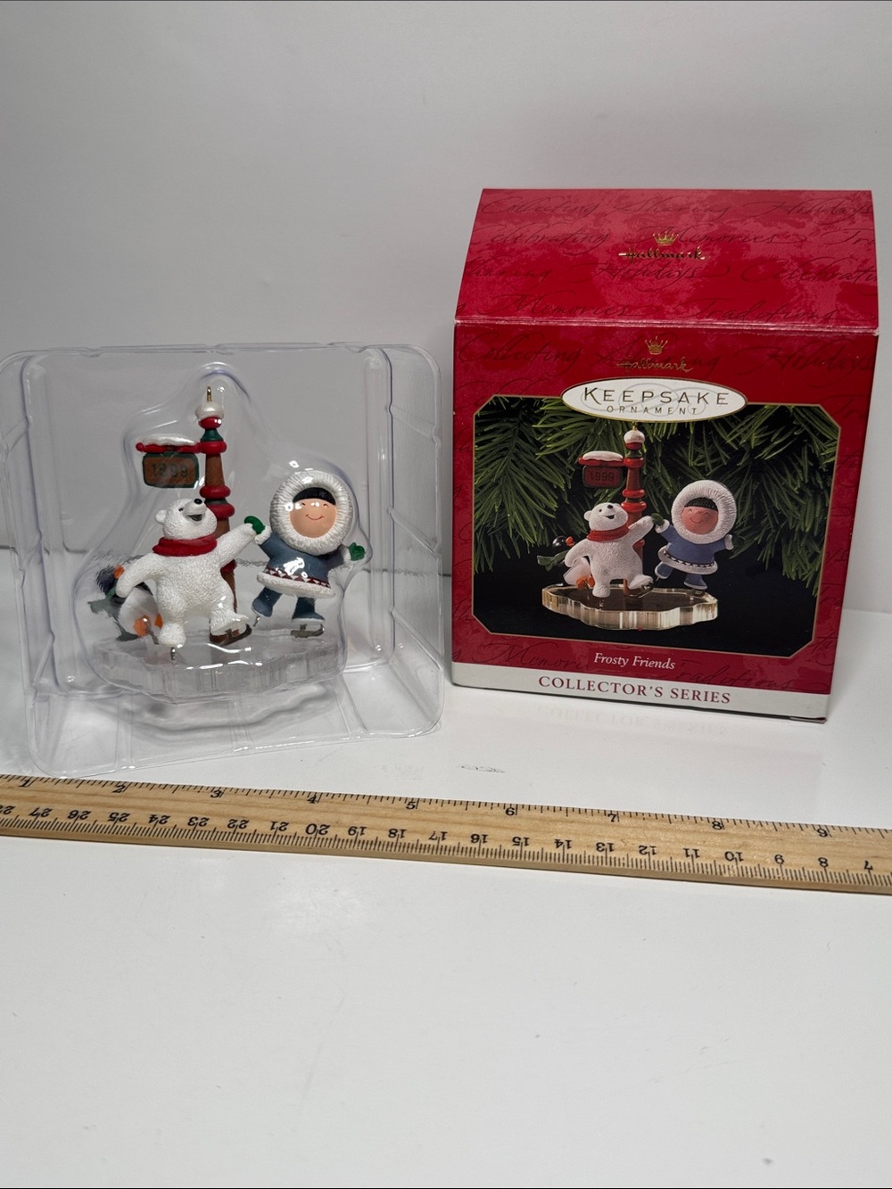 1999 Hallmark Keepsake Ornament from the "Frosty Friends" collector's series